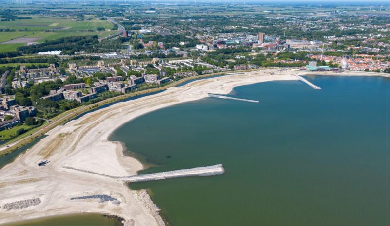 Aanleg stadsstrand Hoorn groot